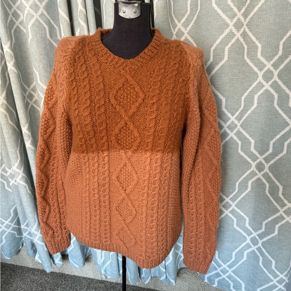 Ladies, medium hand knit sweater - Picture 1 of 10